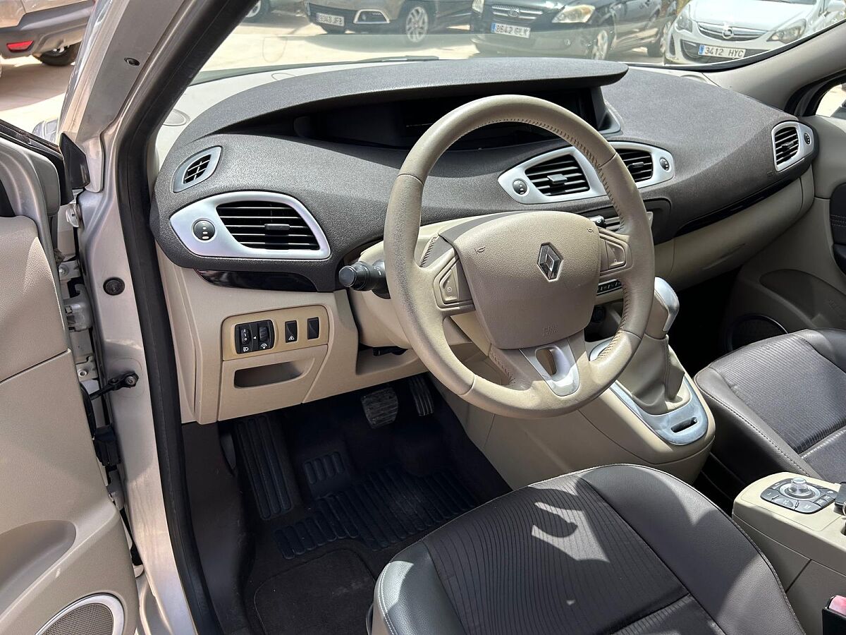 RENAULT SCENIC DYNAMIQUE 2.0 AUTO SPANISH LHD IN SPAIN 88000 MILES SUPERB 2009